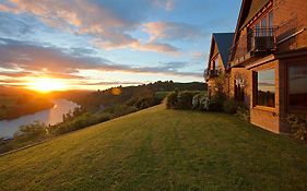 Lake Karapiro Lodge